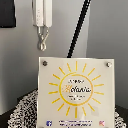 Dimora Melania Apartman Nápoly