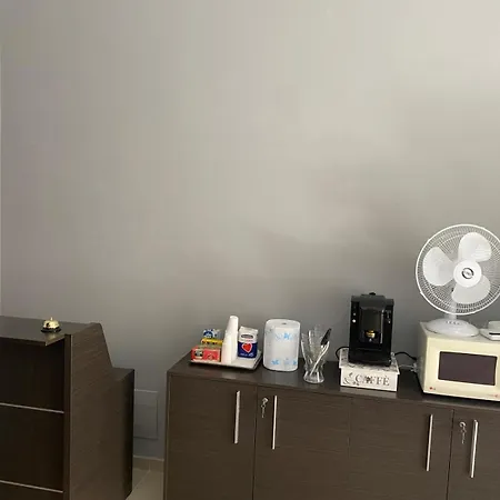 Dimora Melania Neapel